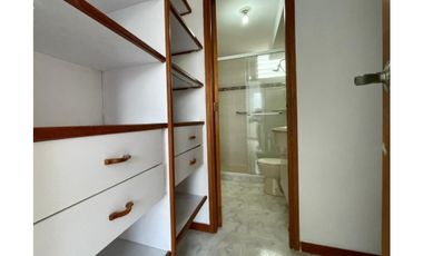 Apartamento en Arriendo en el Alto de las Palmas Medellín