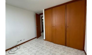 Apartamento en Arriendo en el Alto de las Palmas Medellín
