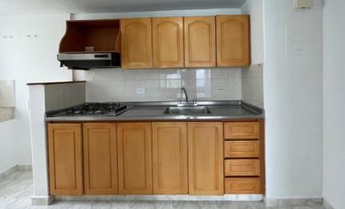 Apartamento en Arriendo en el Alto de las Palmas Medellín