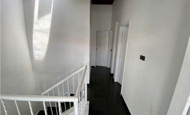 SE VENDE O ARRIENDA CASA EN CONJUNTO CERRADO, BONDA