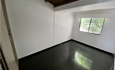 SE VENDE O ARRIENDA CASA EN CONJUNTO CERRADO, BONDA