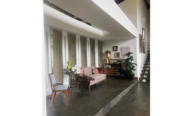 Venta casa campestre en El Retiro con 8.153 m² y vista natural