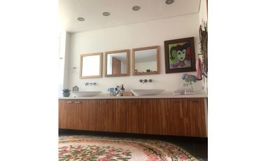 Venta casa campestre en El Retiro con 8.153 m² y vista natural