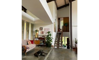 Venta casa campestre en El Retiro con 8.153 m² y vista natural