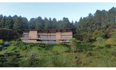 Venta casa campestre en El Retiro con 8.153 m² y vista natural