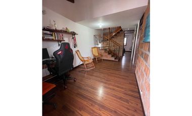 SE VENDE CASA EN LA CEJA UNIDAD ABIERTA SECTOR LA FLORESTA