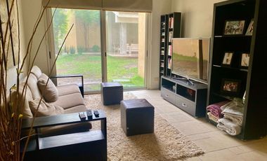 CASA EN VENTA EN PRIVADA ENCINOS