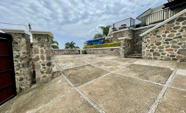Copropiedad casa en venta amueblada en Raquet Club San Juan Cosalá