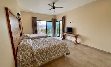 Copropiedad casa en venta amueblada en Raquet Club San Juan Cosalá