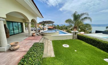 Copropiedad casa en venta amueblada en Raquet Club San Juan Cosalá