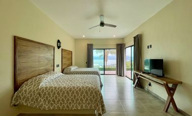 Copropiedad casa en venta amueblada en Raquet Club San Juan Cosalá