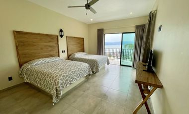 Copropiedad casa en venta amueblada en Raquet Club San Juan Cosalá