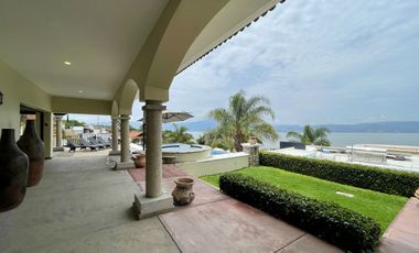 Copropiedad casa en venta amueblada en Raquet Club San Juan Cosalá