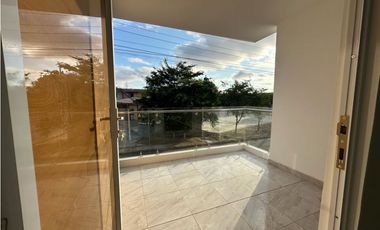 CASA EN VENTA DE 3 DORMITORIOS EN CONJUNTO VILLA MARA, SUR DE MANTA