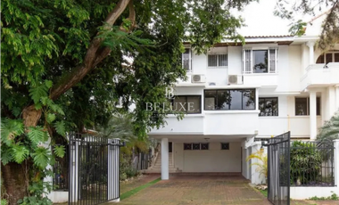 VENTA CASA DUPLEX  EN OBARRIO, AMOBLADA CON PISCINA(10)