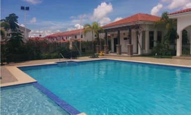 VENTA DE CASA EN QUINTAS DE VERSALLES
