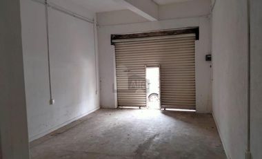 Local en renta en el Centro ubicado en 27 de Febrero casi esquina con Madero