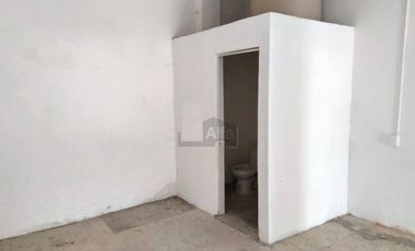 Local en renta en el Centro ubicado en 27 de Febrero casi esquina con Madero