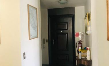 Se vende departamento centrico Valparaiso con 1 estacionamiento.-