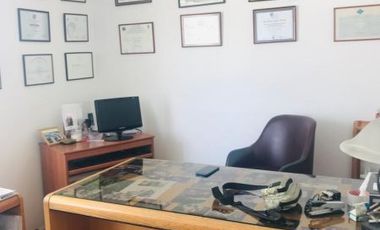 Se vende departamento centrico Valparaiso con 1 estacionamiento.-