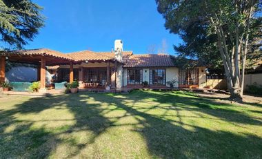 Hermosa Casa en Barrio Santa Aurora , Machalí