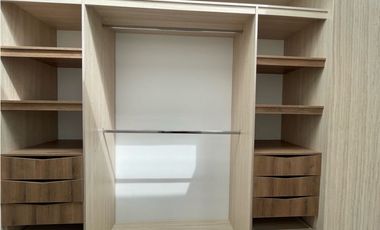 Vendo casa nueva esquinera de un nivel más altillo en Cajicá.