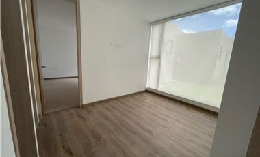 Vendo casa nueva esquinera de un nivel más altillo en Cajicá.