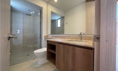 Vendo casa nueva esquinera de un nivel más altillo en Cajicá.