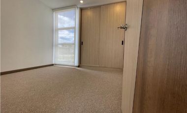 Vendo casa nueva esquinera de un nivel más altillo en Cajicá.