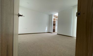 Vendo casa nueva esquinera de un nivel más altillo en Cajicá.