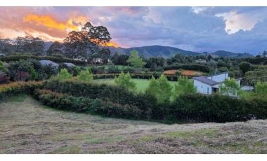 VENTA DE LOTE EN LA CEJA, EN PARCELACIÓN