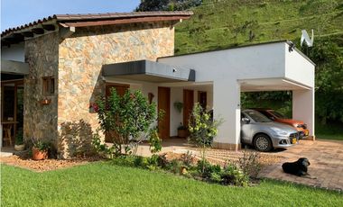 Venta de Casa Campestre Carmen de Viboral, Antioquia