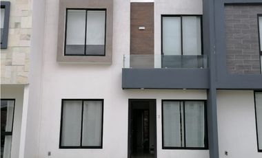CASA EN VENTA EN SAN JUAN DEL RIO QUERETARO