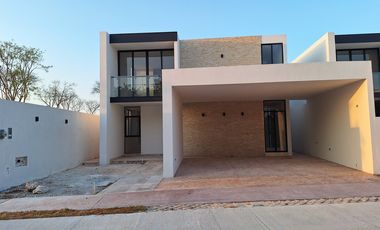 Casa en venta Mérida Yucatán, Privada Varena Living Tixcuytún