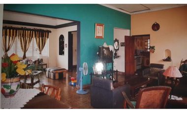 Vendo Hermosa casa con terreno para construcción.