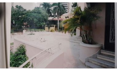 Vendo Hermosa casa con terreno para construcción.