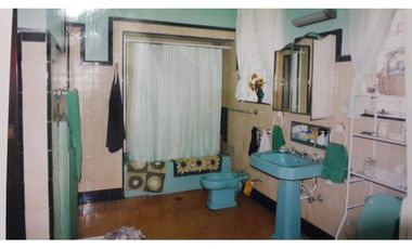 Vendo Hermosa casa con terreno para construcción.