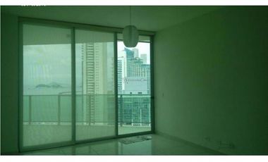 AV. BALBOA ALQUILO/VENDO APTO. PH ALLURE
