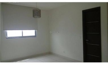 AV. BALBOA ALQUILO/VENDO APTO. PH ALLURE