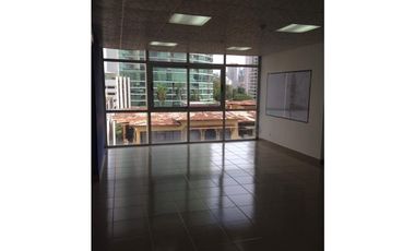 ALQUILO/VENDO OFICINA EN BELLA VISTA DE COLORES