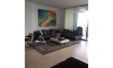 2 Recamaras, 2 baños, 2 parking PH H2O Piso Alto