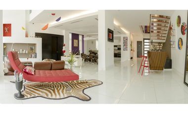 VENDE/ALQUILER CASA AMOB 5R 615M2 ALTOS DEL GOLF