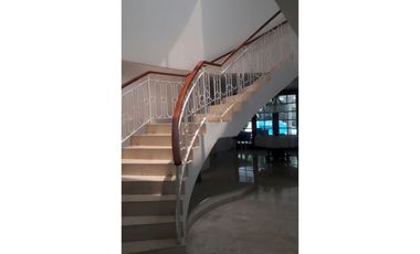 VENDO/ALQUILO CASA CON PISCINA EN EL CARMEN