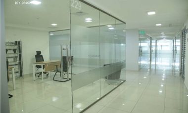 ALQUILER OFICINA SKY BUSSINES CENTER