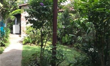 CASA ESQUINA EN BELLA VISTA 470 MTS