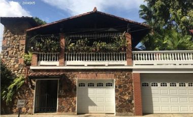 CASA ESQUINA EN BELLA VISTA 470 MTS