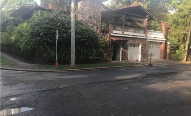 CASA ESQUINA EN BELLA VISTA 470 MTS