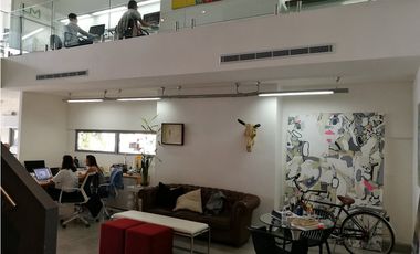 OFICINA AMOBLADA DE LUJO  AVE. BALBOA HASTA 260 MT