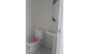 LOCAL COMERCIAL EN BELLA VISTA PLAZA COWES 100 MTS