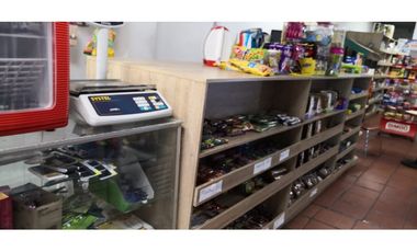 LOCAL COMERCIAL AMOBLADO  BELLA VISTA 112 M2